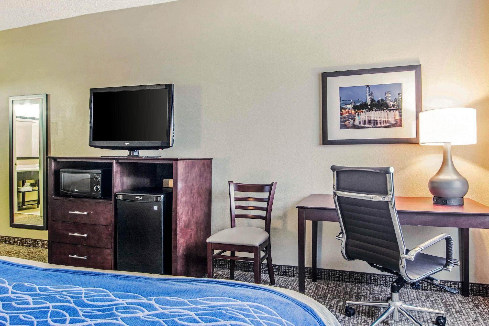 Comfort Downtown South 3*